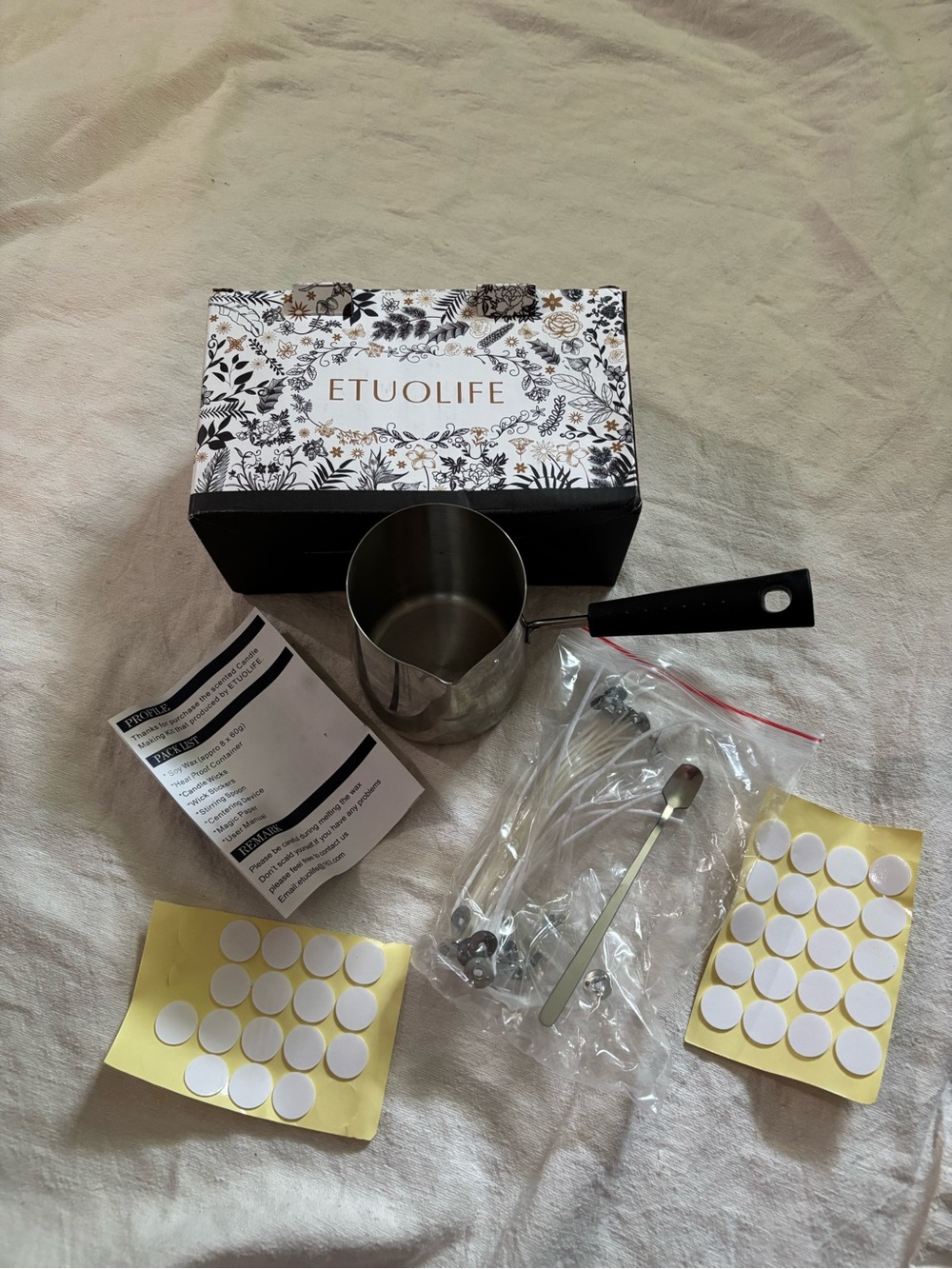 ETUOLIFE Soy Wax Scented Candle Making Kit, Container, Pouring Pot, Wicks
